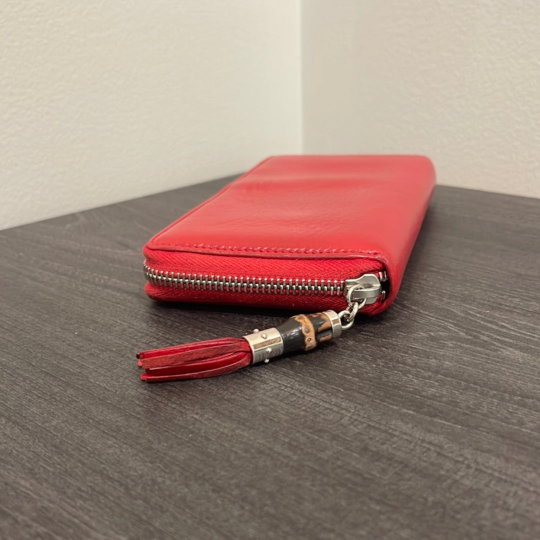 SOLD! Vintage Gucci Leather Wallet
