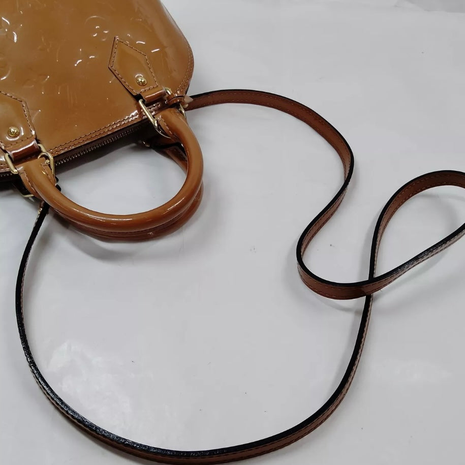 Louis Vuitton Vernis Alma BB