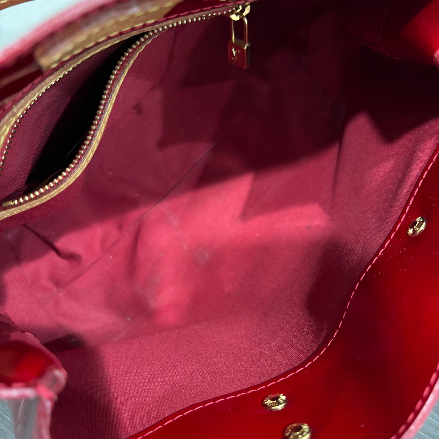 24 HOUR FLASH SALE #303 LOUIS VUITTON Reade Vernis PM