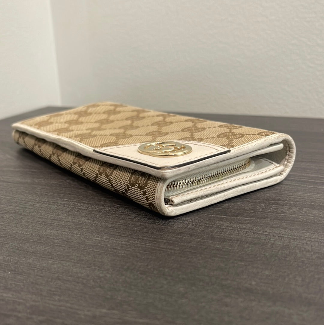 SOLD! Gucci GG Canvas Wallet