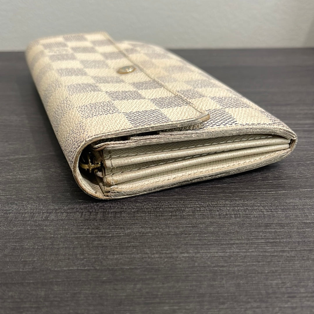SOLD! Louis Vuitton Damier Wallet