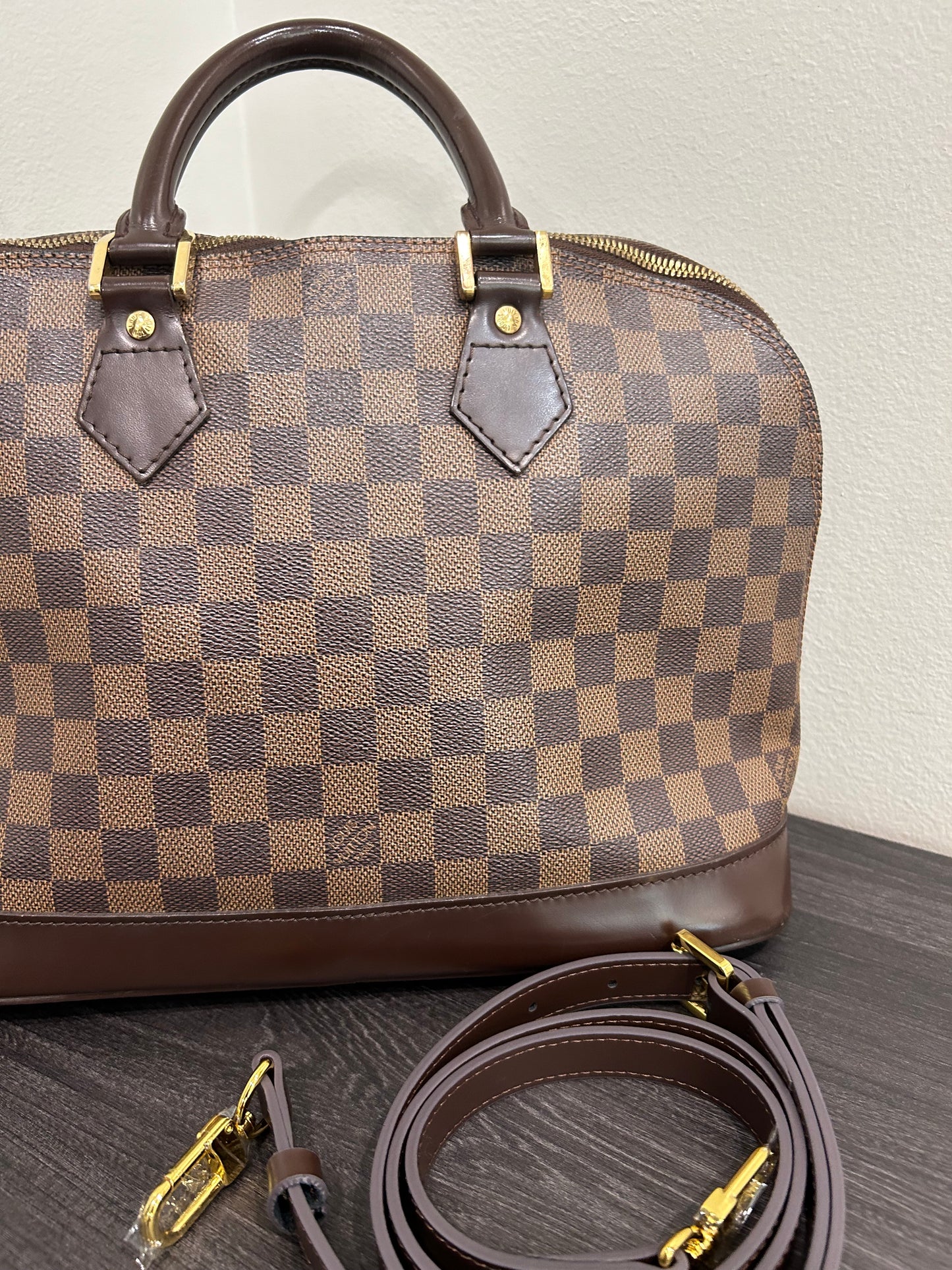 SOLD! Louis Vuitton Damier Alma