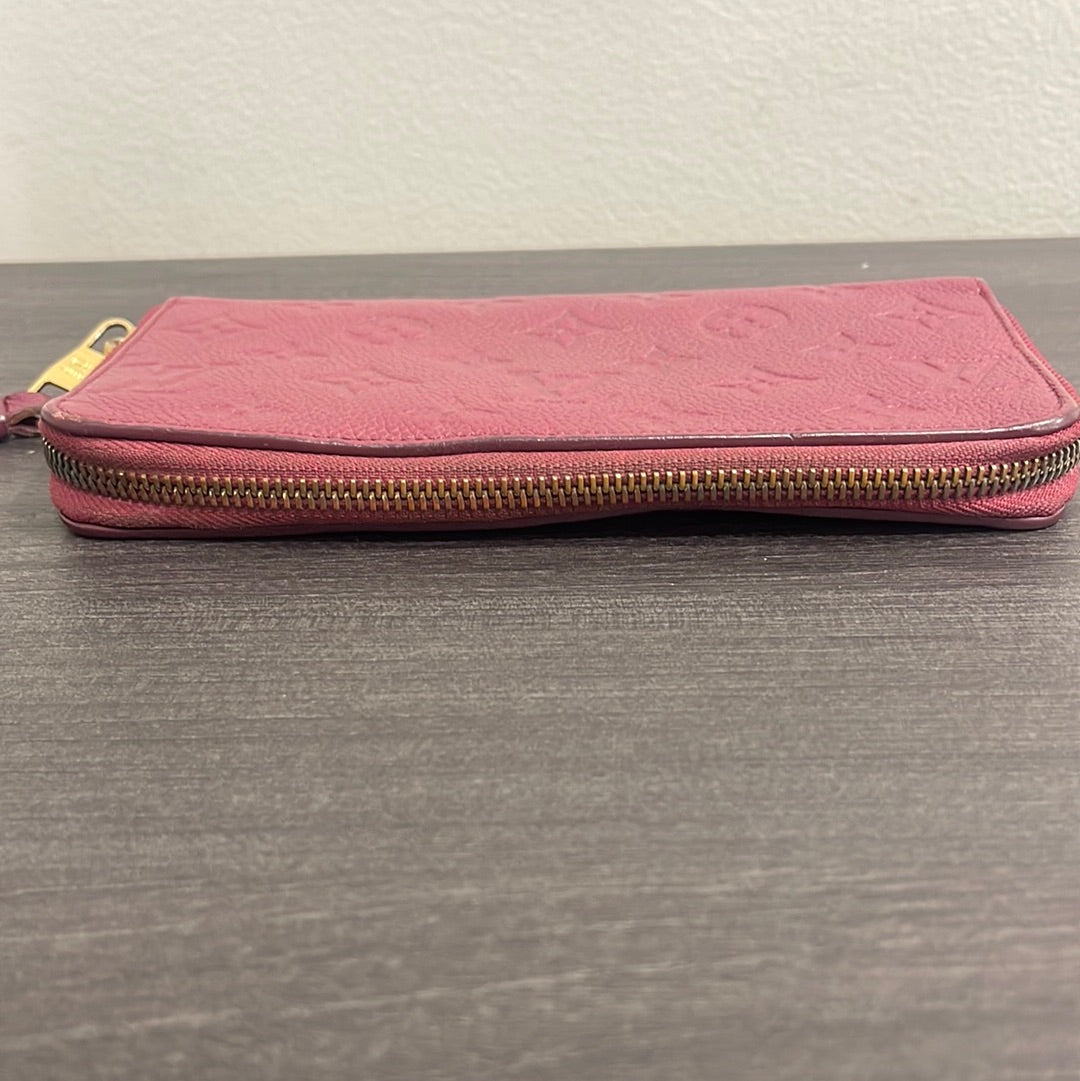 SOLD! Louis Vuitton Empreinte Zippy Wallet