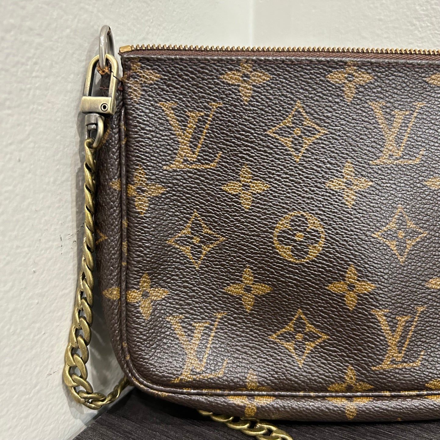 Louis Vuitton Pochette