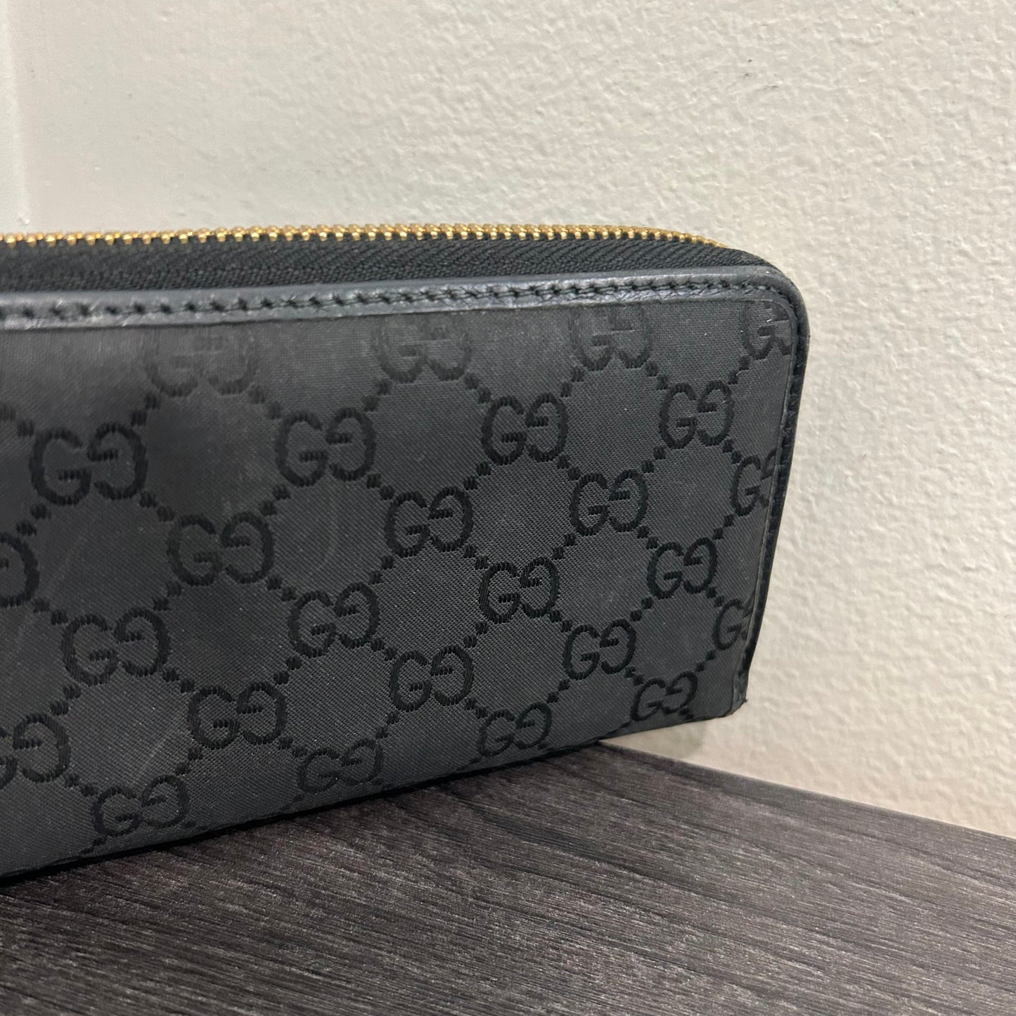 #210 GUCCI Canvas Zip Wallet