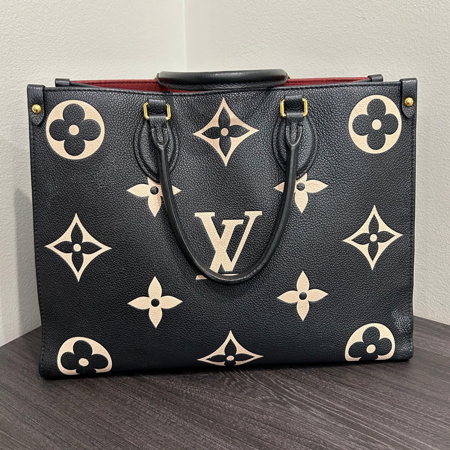 SOLD! Louis Vuitton On The Go MM