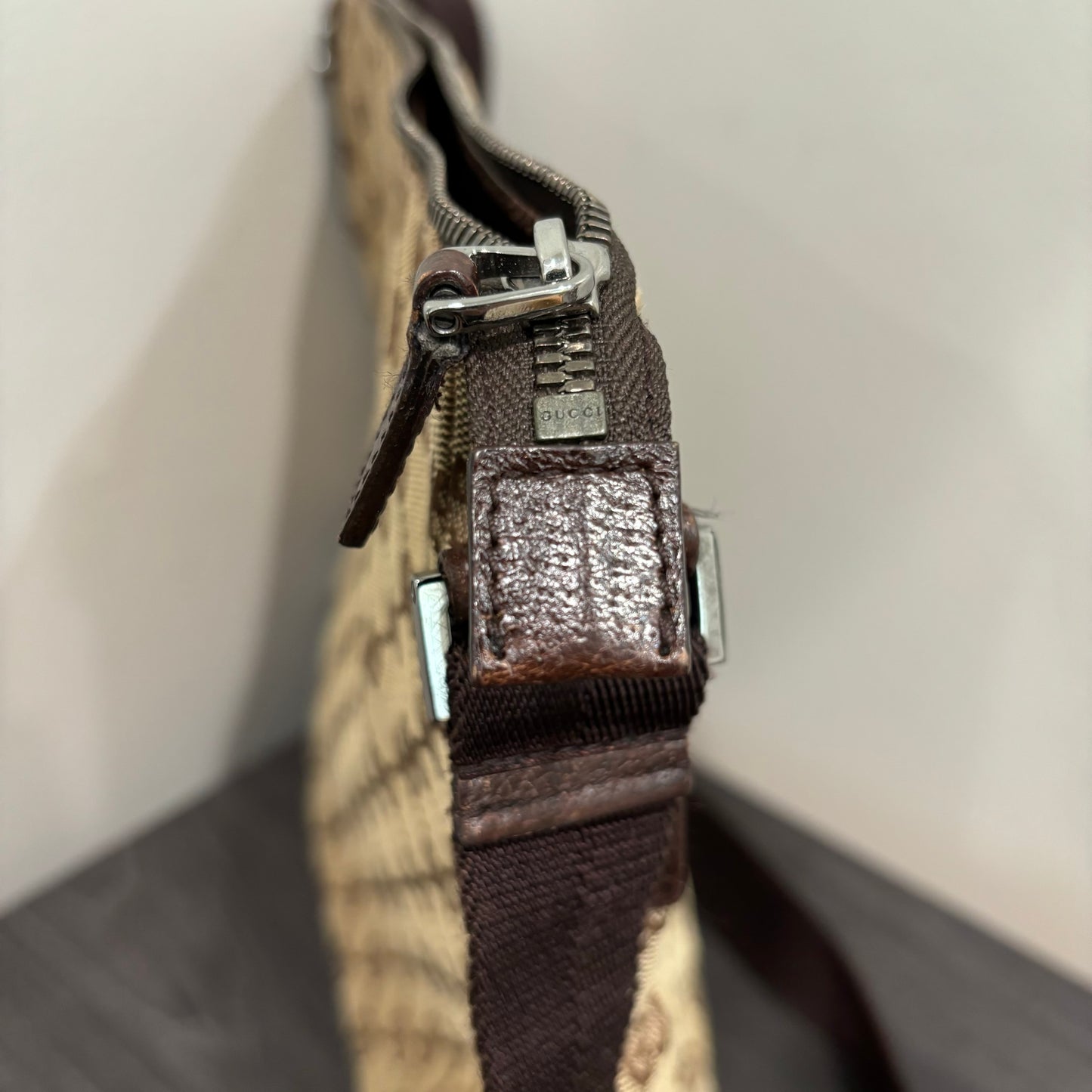 #302 GUCCI Messenger