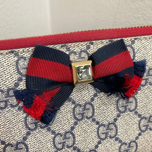 SOLD! Gucci GG Canvas Wallet