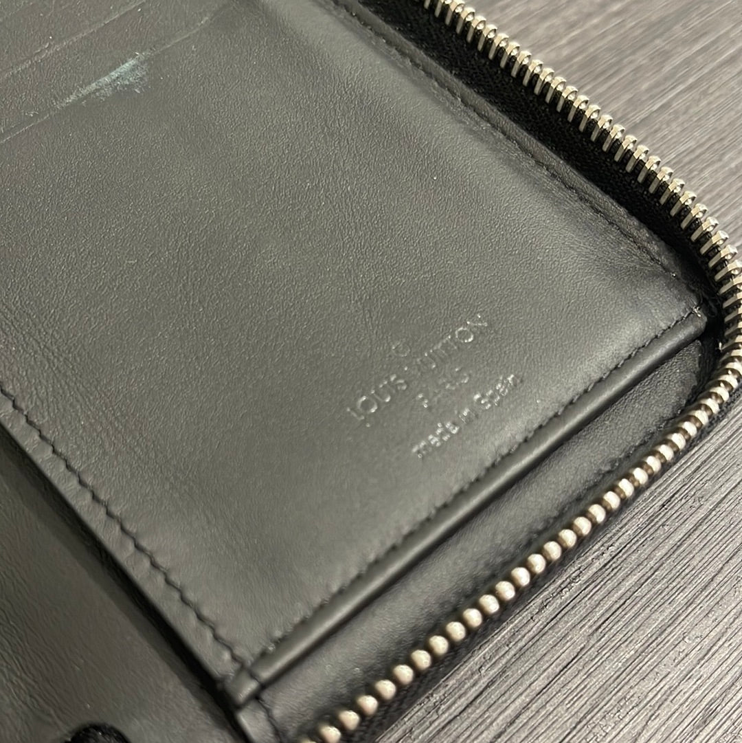 SOLD! Louis Vuitton Damier Infini Zip Wallet