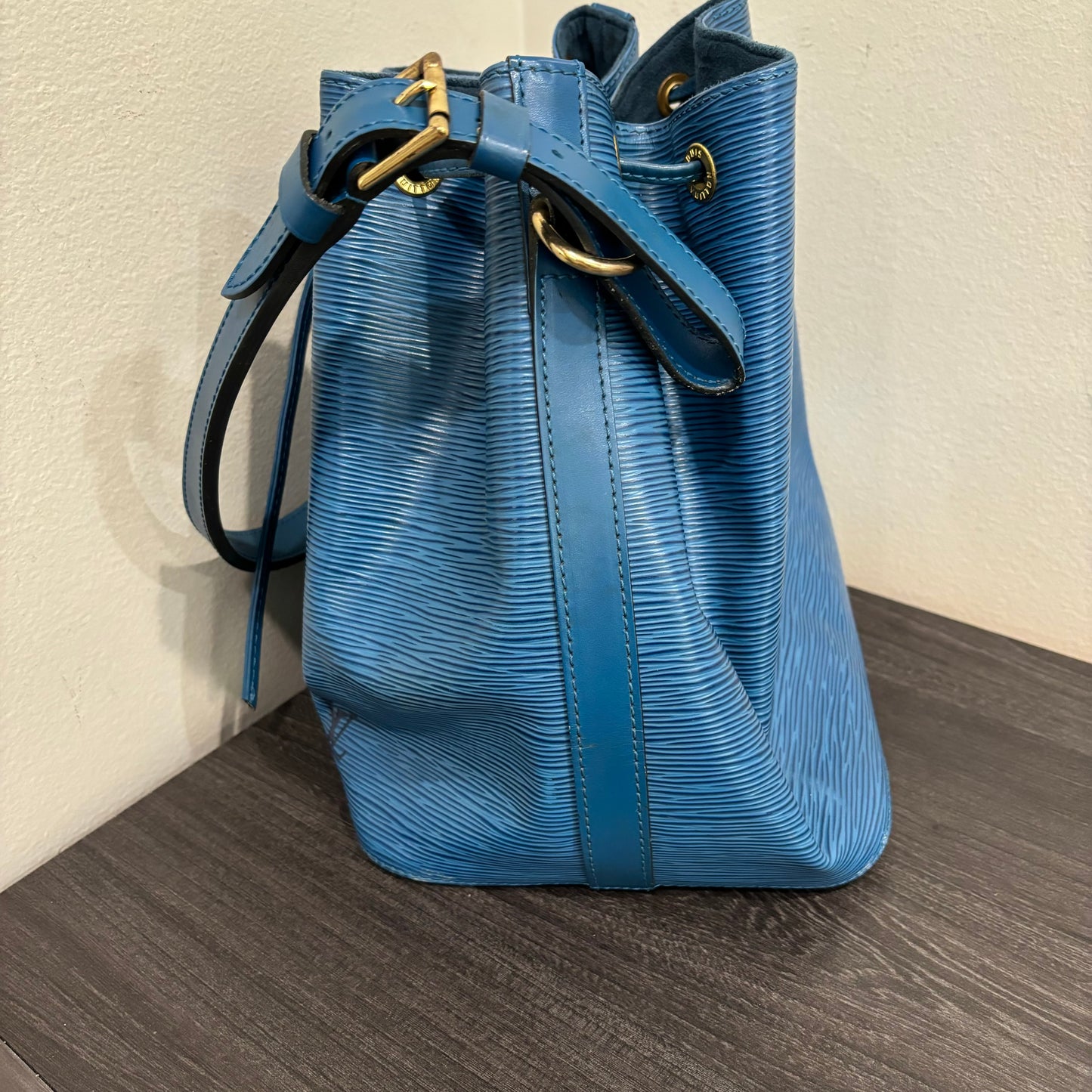 CLEARANCE #328 LOUIS VUITTON Epi Petit Noe