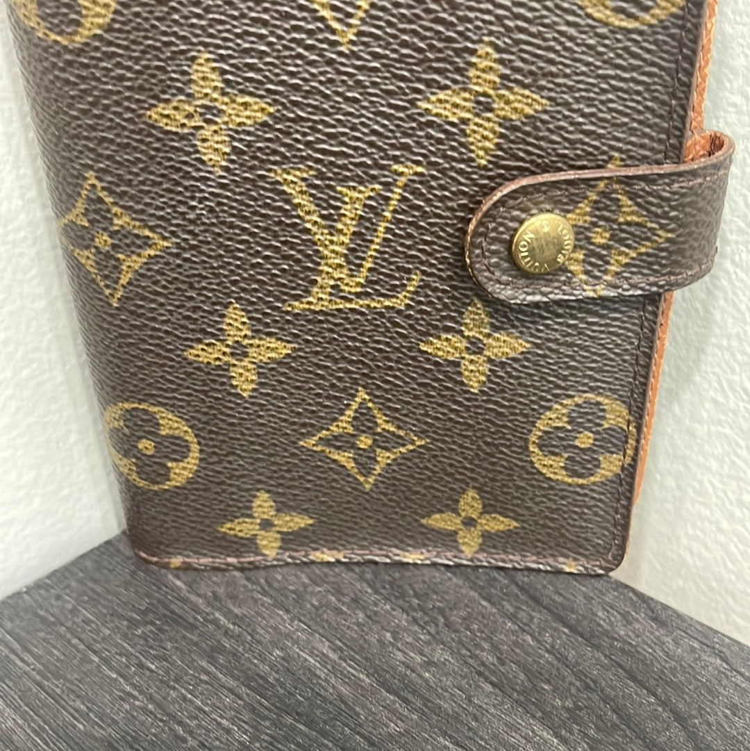 SOLD! Louis Vuitton Agenda PM