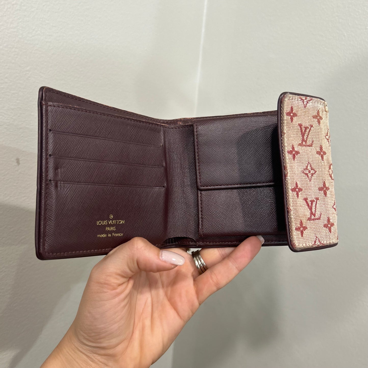 #104 LOUIS VUITTON Wallet