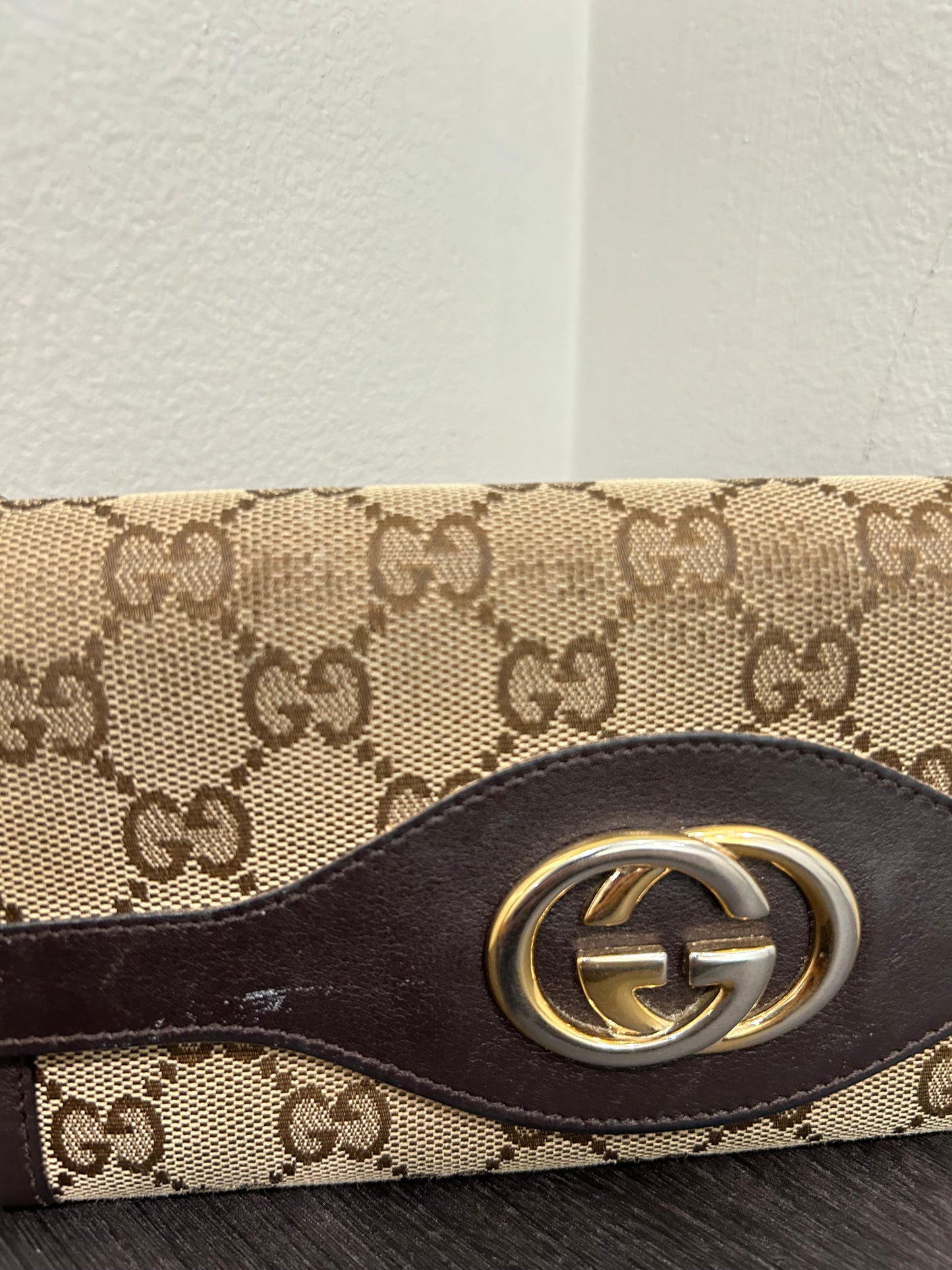 SOLD! Gucci GG Wallet NEEDS REPAIR
