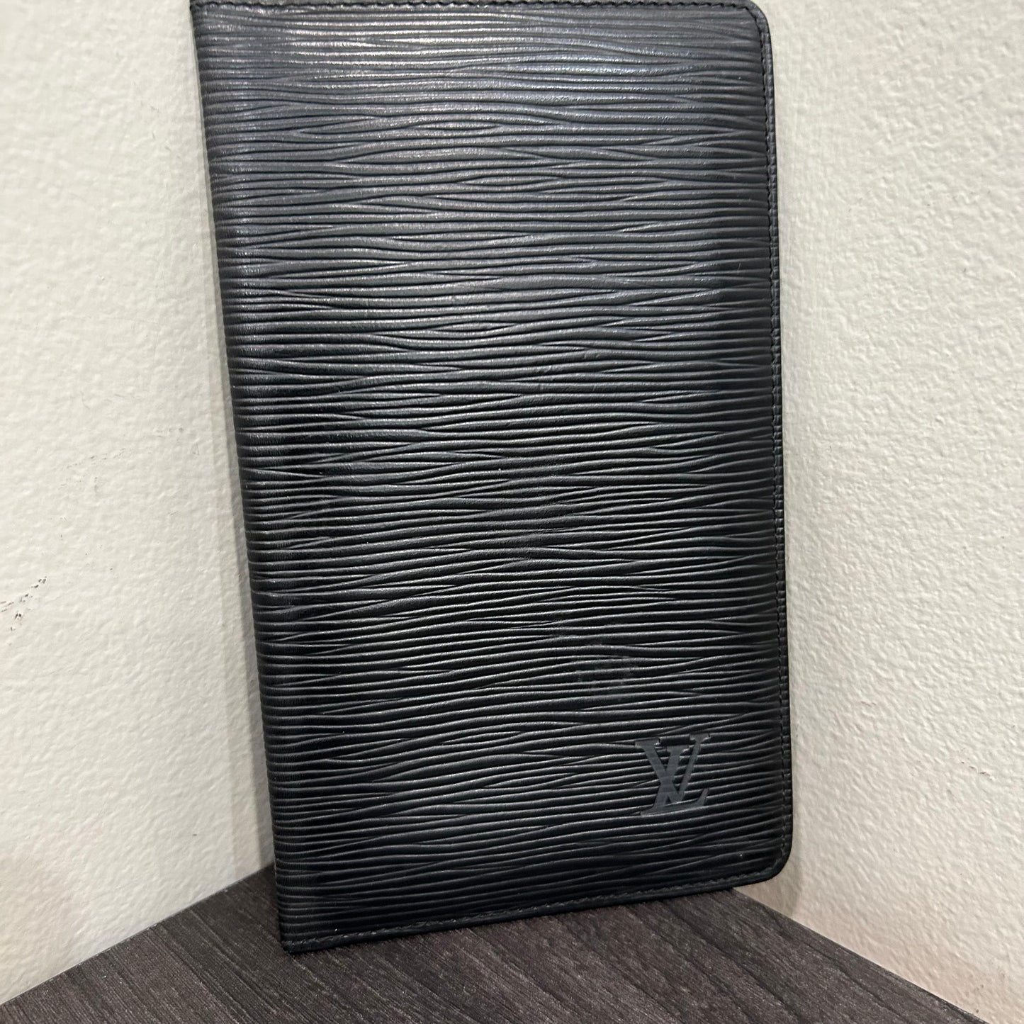 SOLD! Louis Vuitton Epi Holder