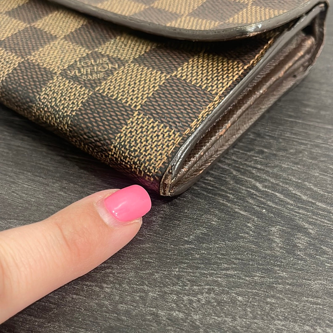 SOLD! Louis Vuitton Damier Wallet