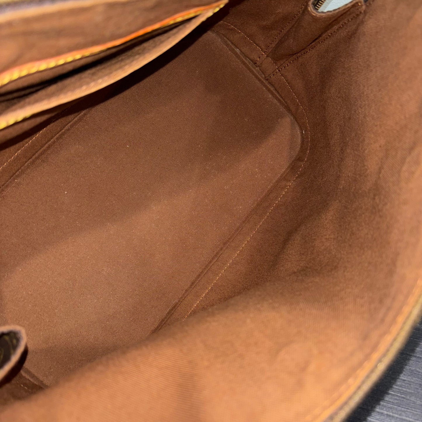#347 LOUIS VUITTON Alma PM