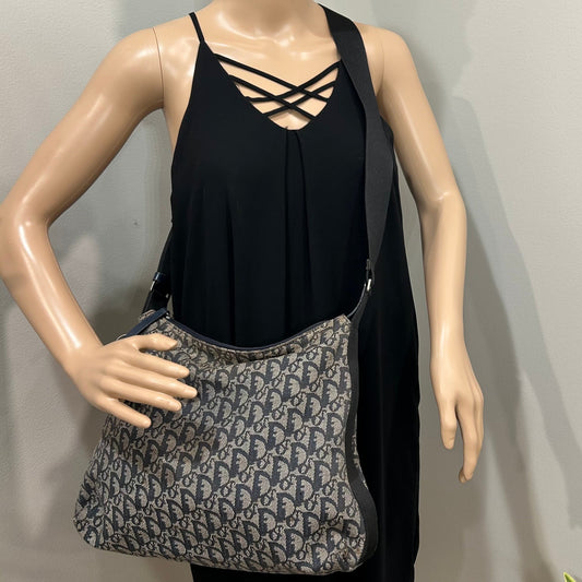 1004 CHRISTIAN DIOR Crossbody