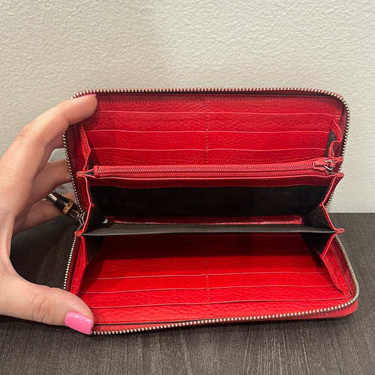 SOLD! Vintage Gucci Leather Wallet