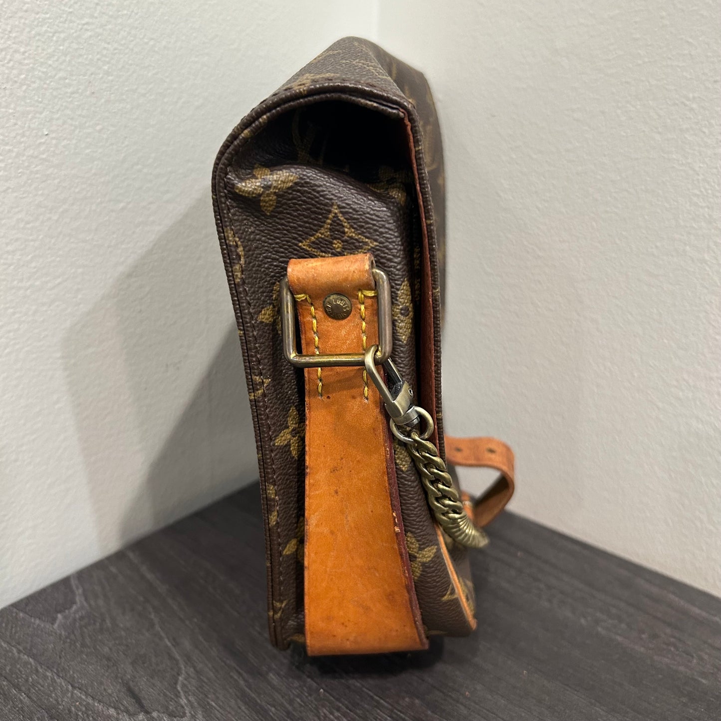 Louis Vuitton Vintage Cartouchiere