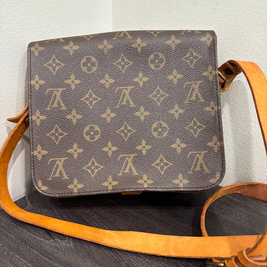 #351 LOUIS VUITTON Cartouchiere MM