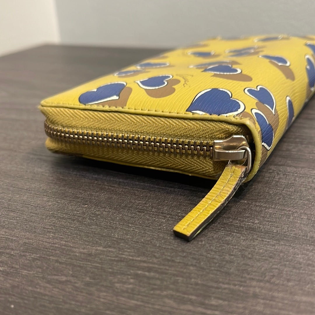 SOLD! Gucci Leather Wallet