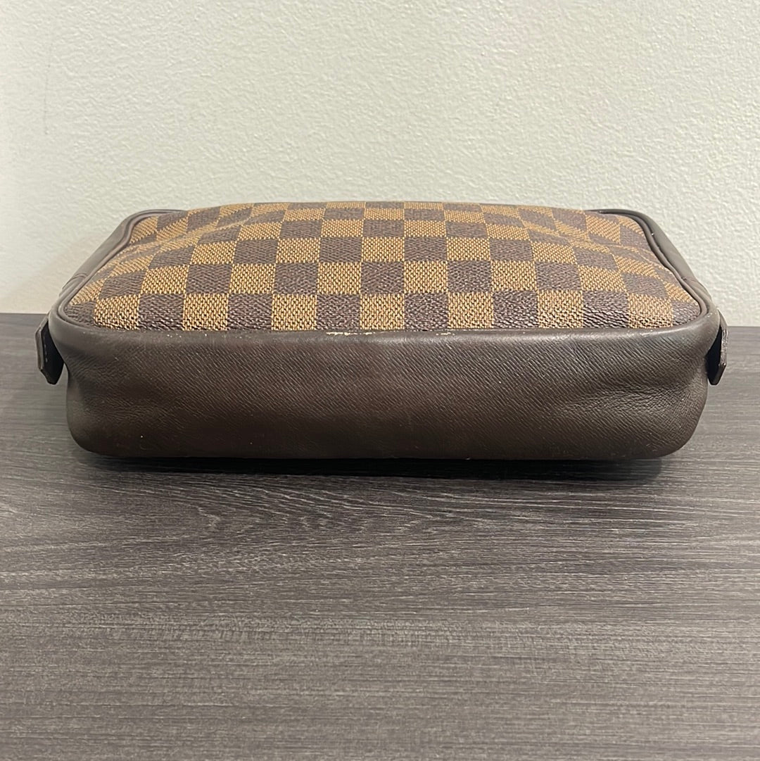 SOLD! Louis Vuitton Damier Pouch