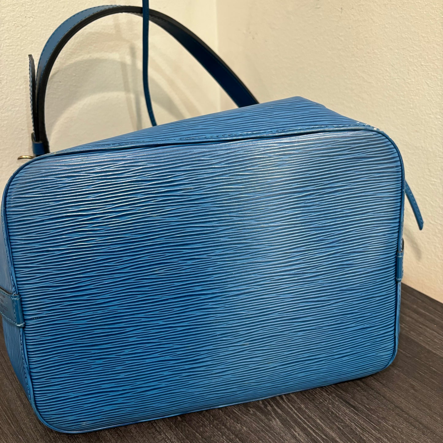 CLEARANCE #328 LOUIS VUITTON Epi Petit Noe