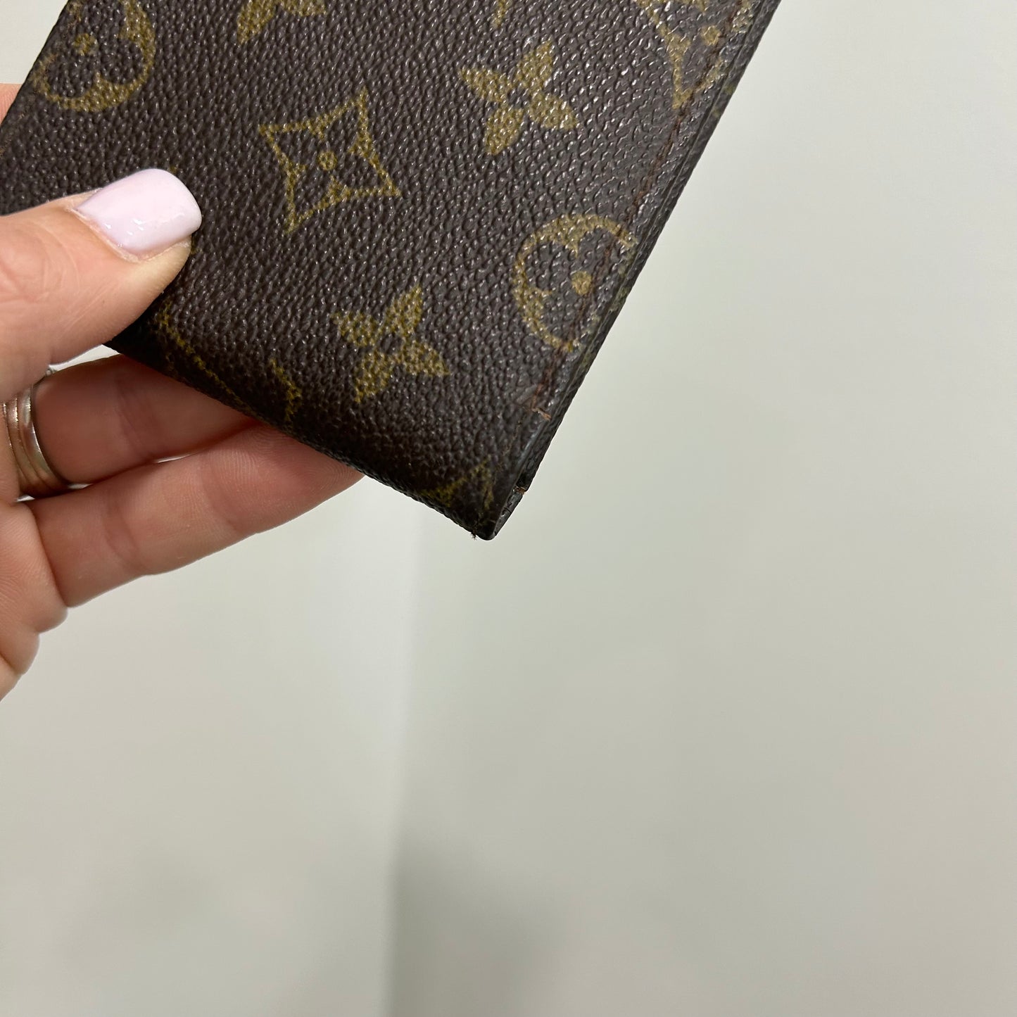 SOLD! Louis Vuitton Men’s Wallet