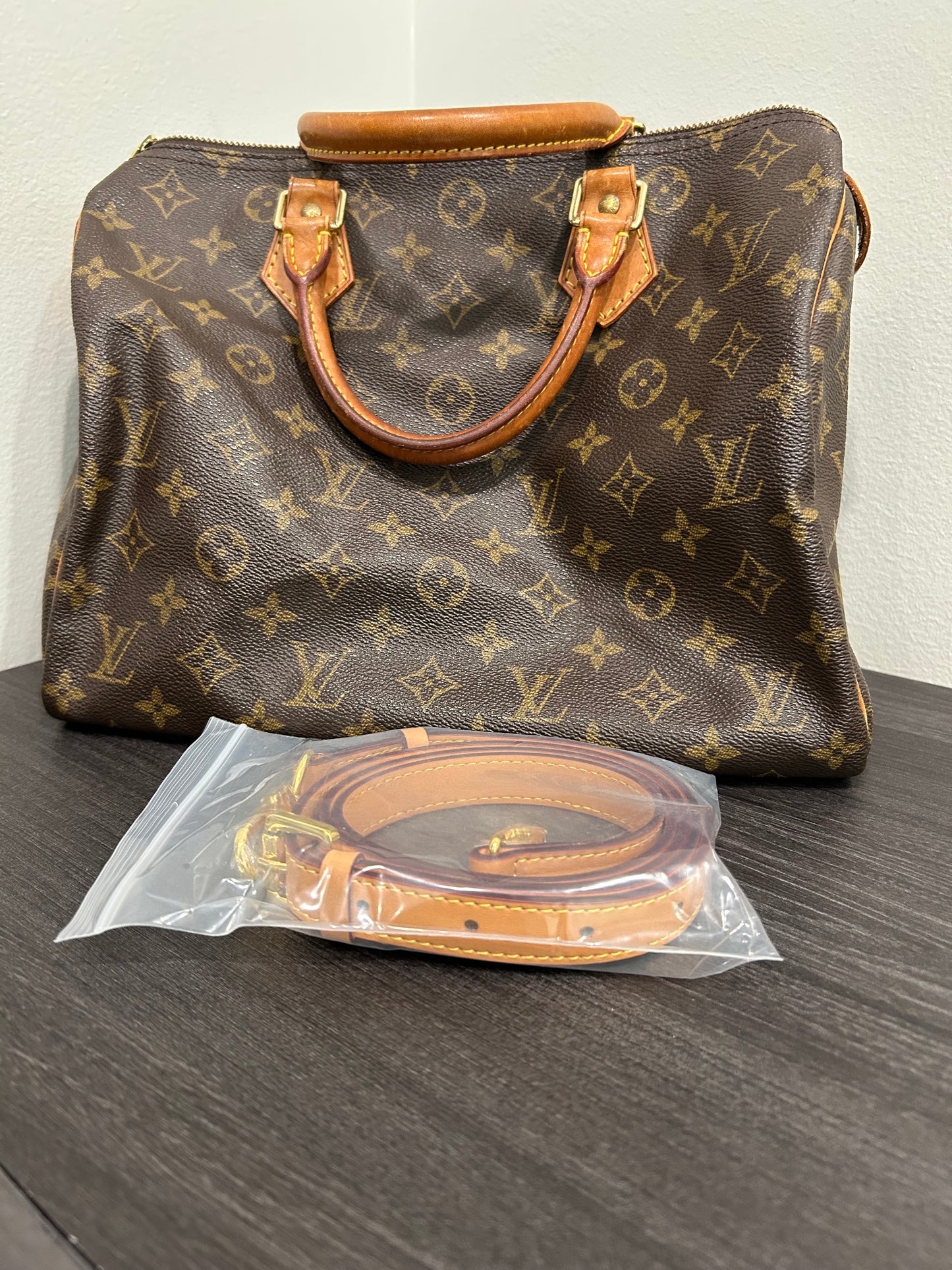 SOLD! Louis Vuitton Monogram Speedy 30
