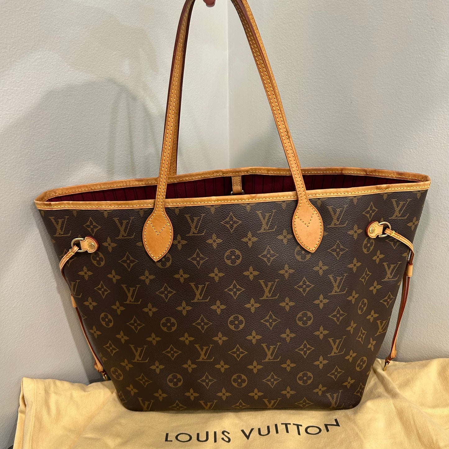 CLEARANCE #207 LOUIS VUITTON Neverfull MM w/ Pouch