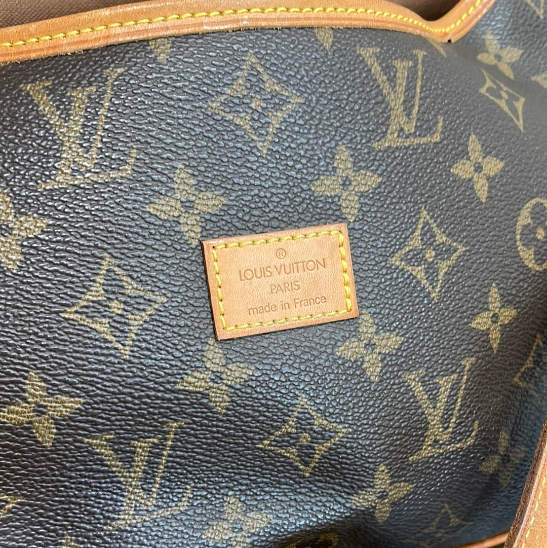 SOLD! Louis Vuitton Monogram Saumur 30