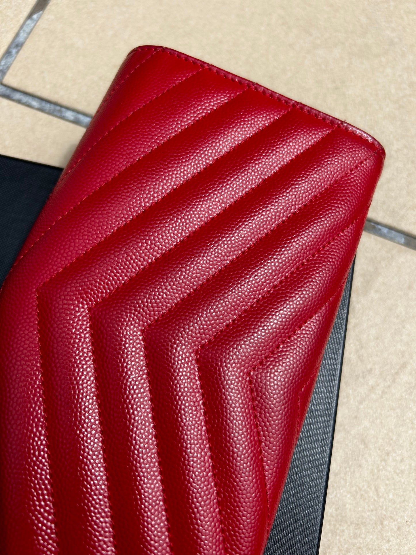 FRIDAY DEALš„ YSL Caviar Cassandra Wallet *Extra 50% Off for Subscribers*