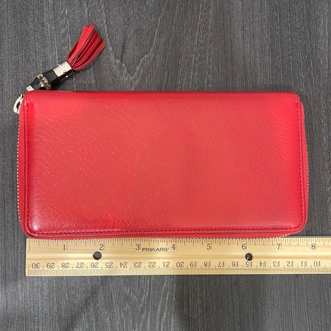SOLD! Vintage Gucci Leather Wallet