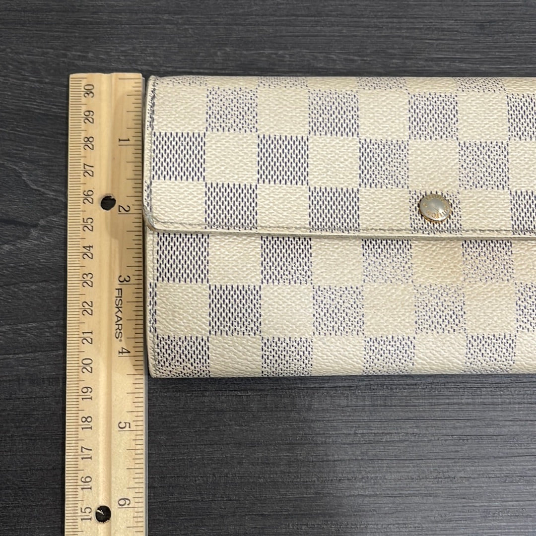 SOLD! Louis Vuitton Damier Wallet