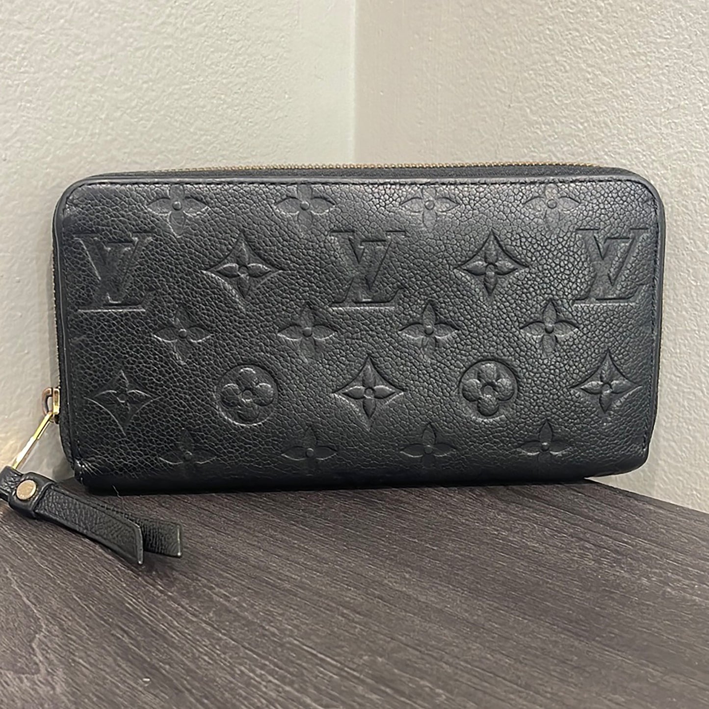 SOLD! Louis Vuitton Empreinte Zippy Wallet