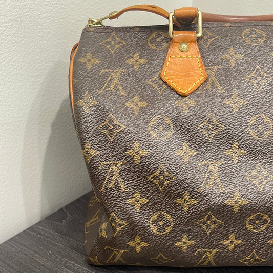 SOLD! Louis Vuitton Speedy 30