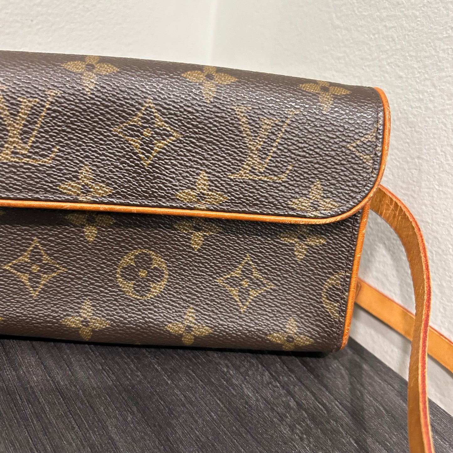 CLEARANCE Louis Vuitton Florentine Bum Bag