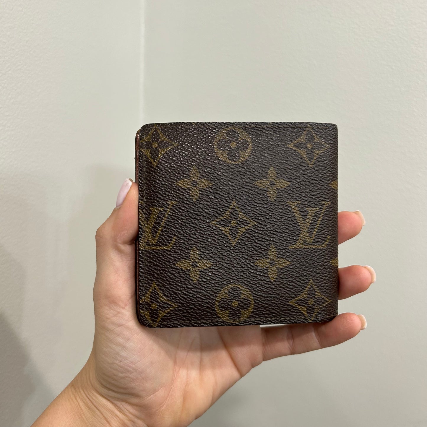 SOLD! Louis Vuitton Men’s Wallet