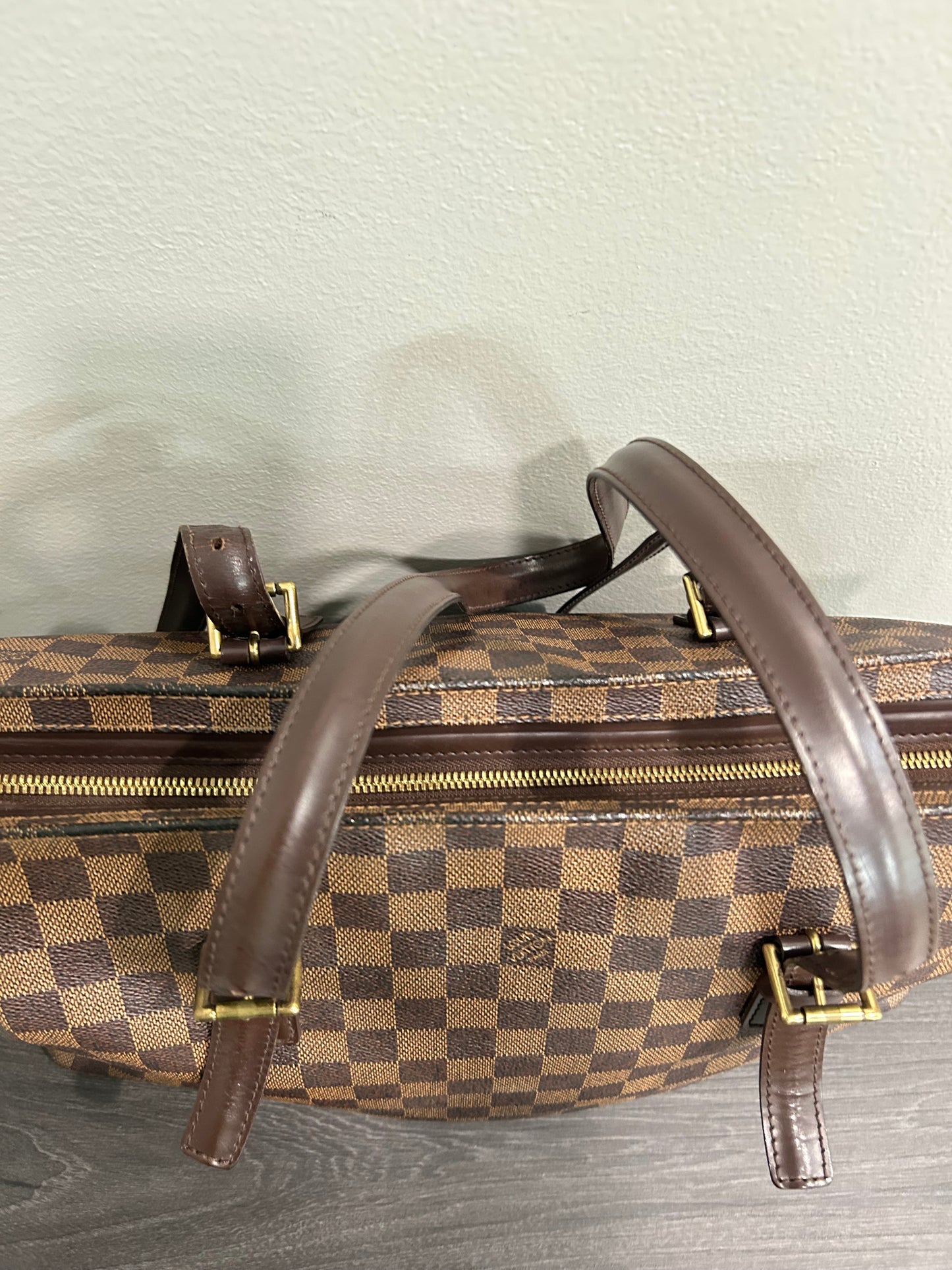 SOLD! Louis Vuitton Damier Chelsea Tote