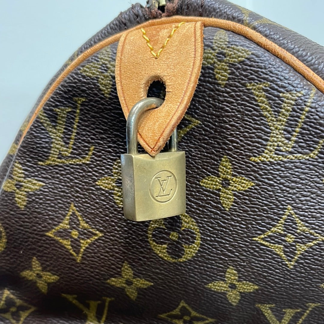 SOLD! Louis Vuitton Monogram Speedy 40