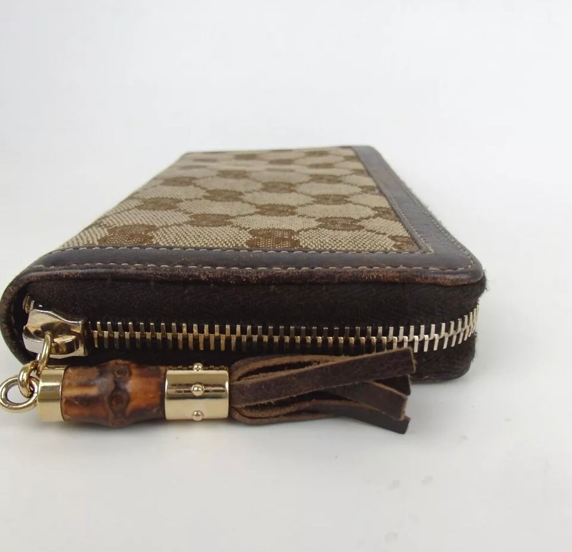 SOLD! Gucci Zip Wallet