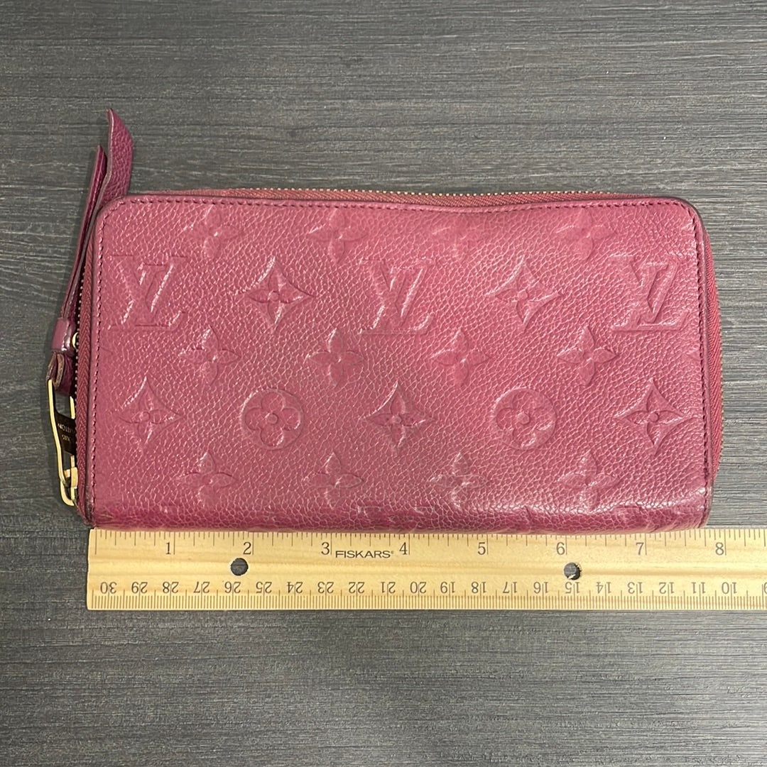 SOLD! Louis Vuitton Empreinte Zippy Wallet