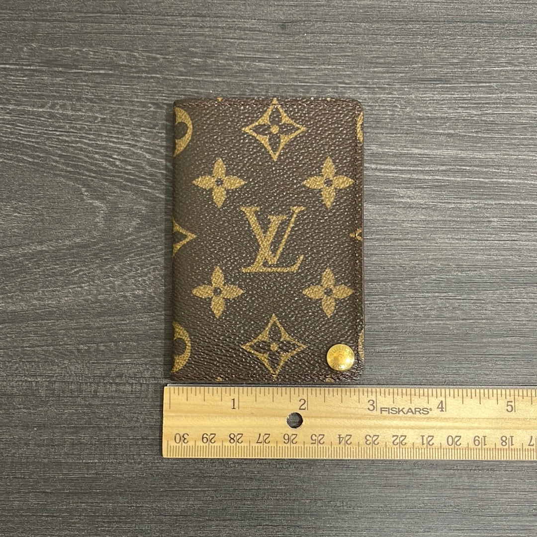 SOLD! Gucci Leather Wallet and Louis Vuitton Card Holder