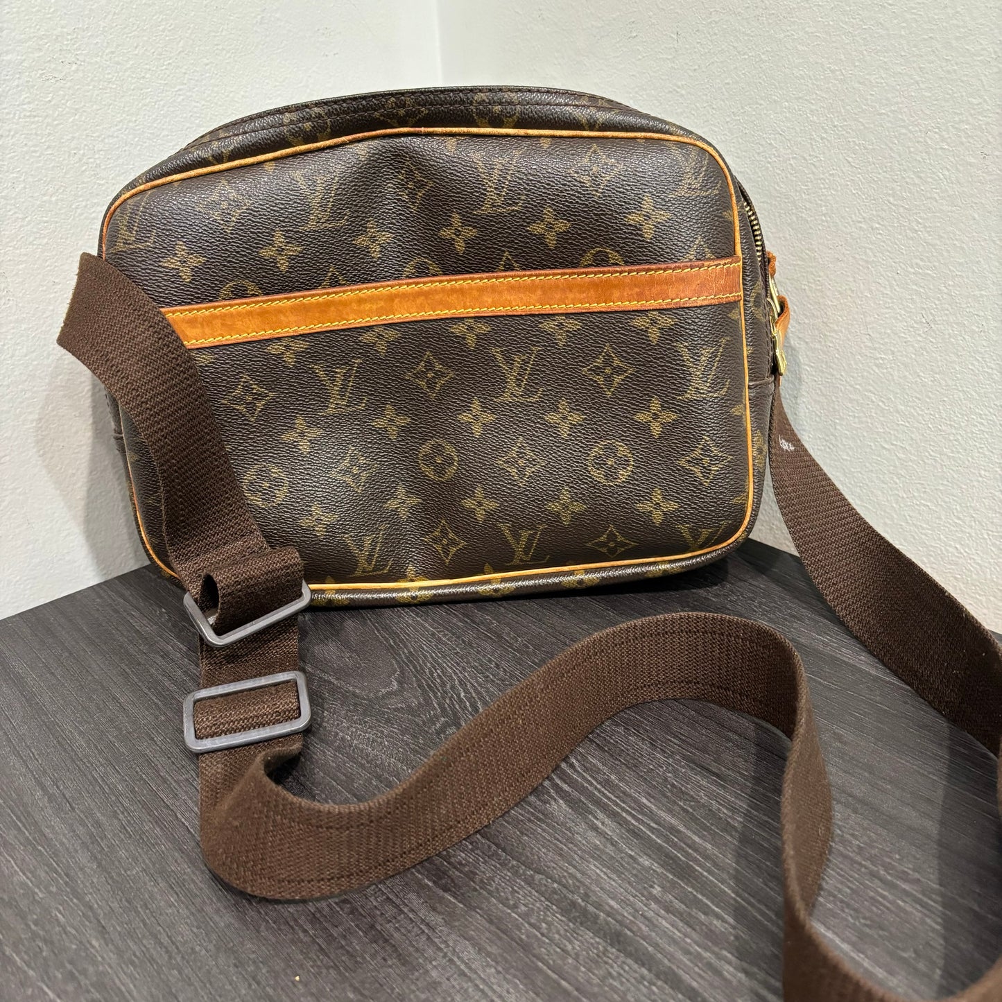 24 HOUR FLASH SALE #331 LOUIS VUITTON Reporter PM