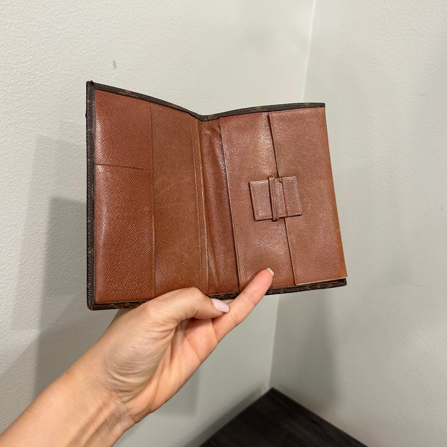 #107 LOUIS VUITTON Wallet