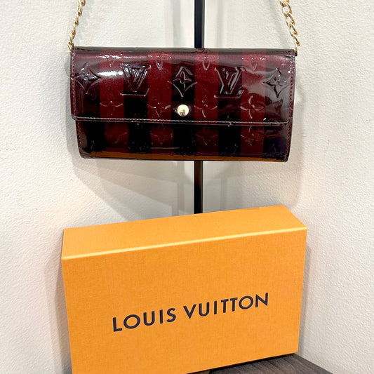 1008 LOUIS VUITTON Striped Vernis Long Wallet with Storage Box