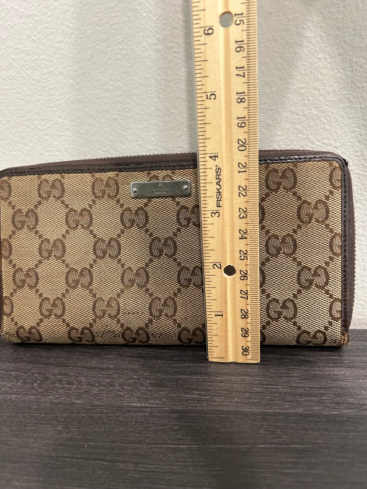 SOLD! Gucci GG Wallet