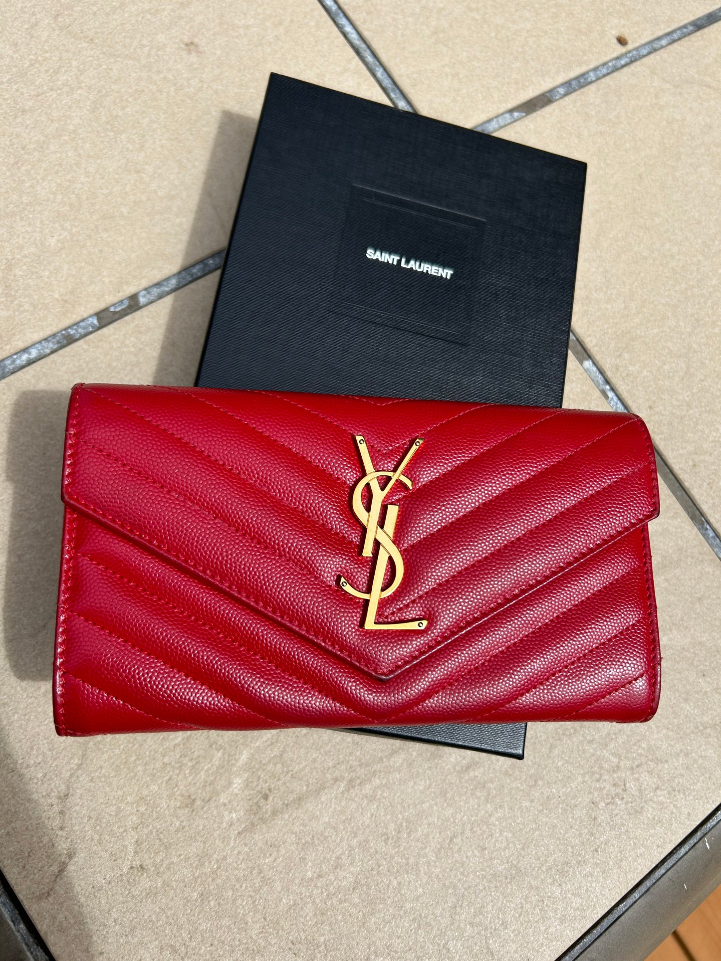 FRIDAY DEALš„ YSL Caviar Cassandra Wallet *Extra 50% Off for Subscribers*
