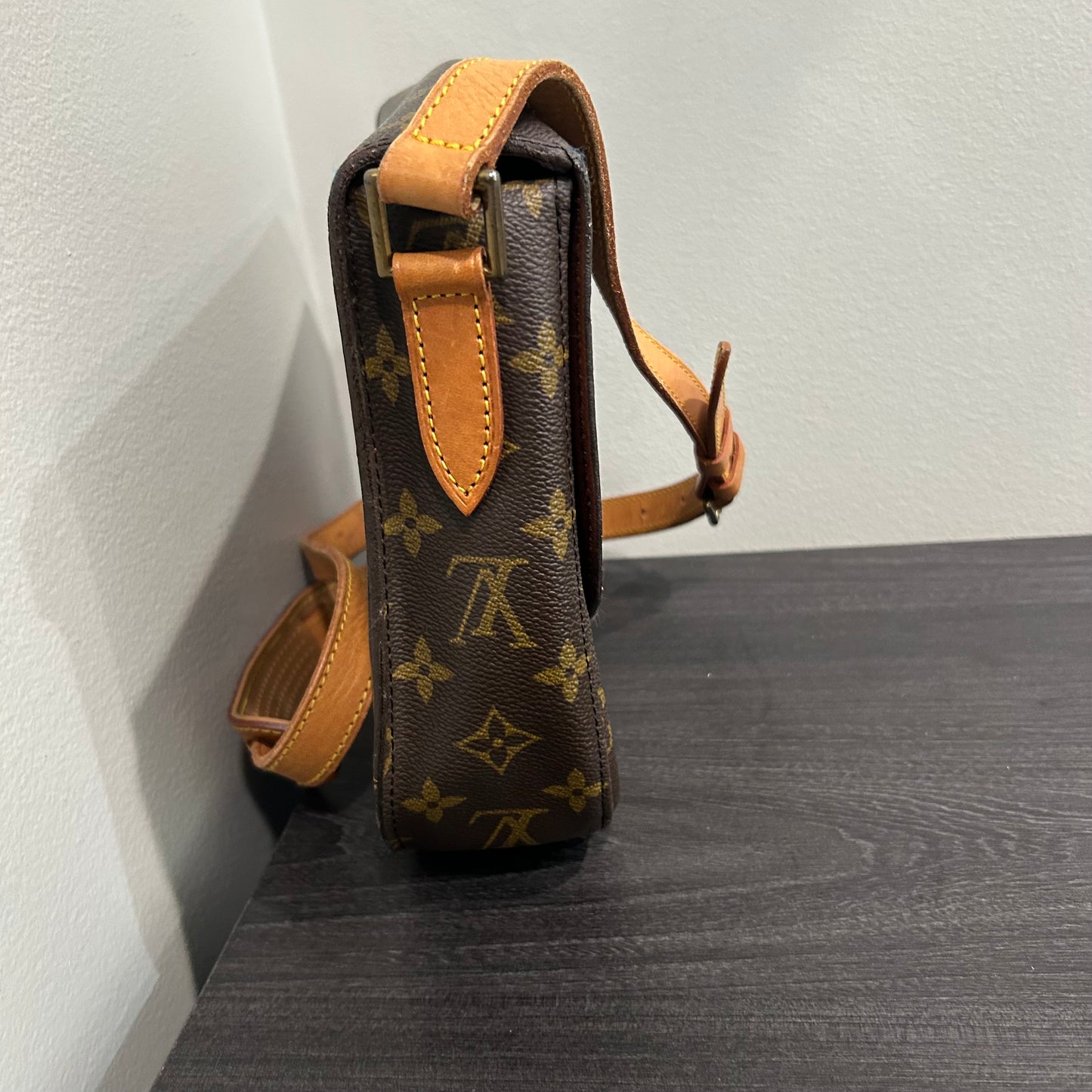 #402 LOUIS VUITTON Saint Cloud GM