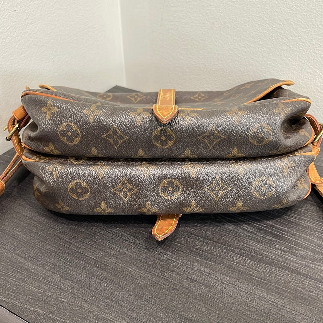 SOLD! Louis Vuitton Monogram Saumur 30